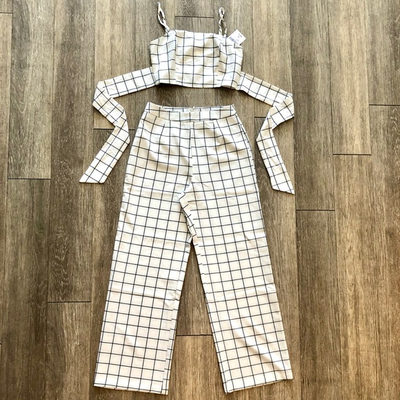 Forever 21 Pants - Two piece set - wide pants/crop top - stripe plaid
